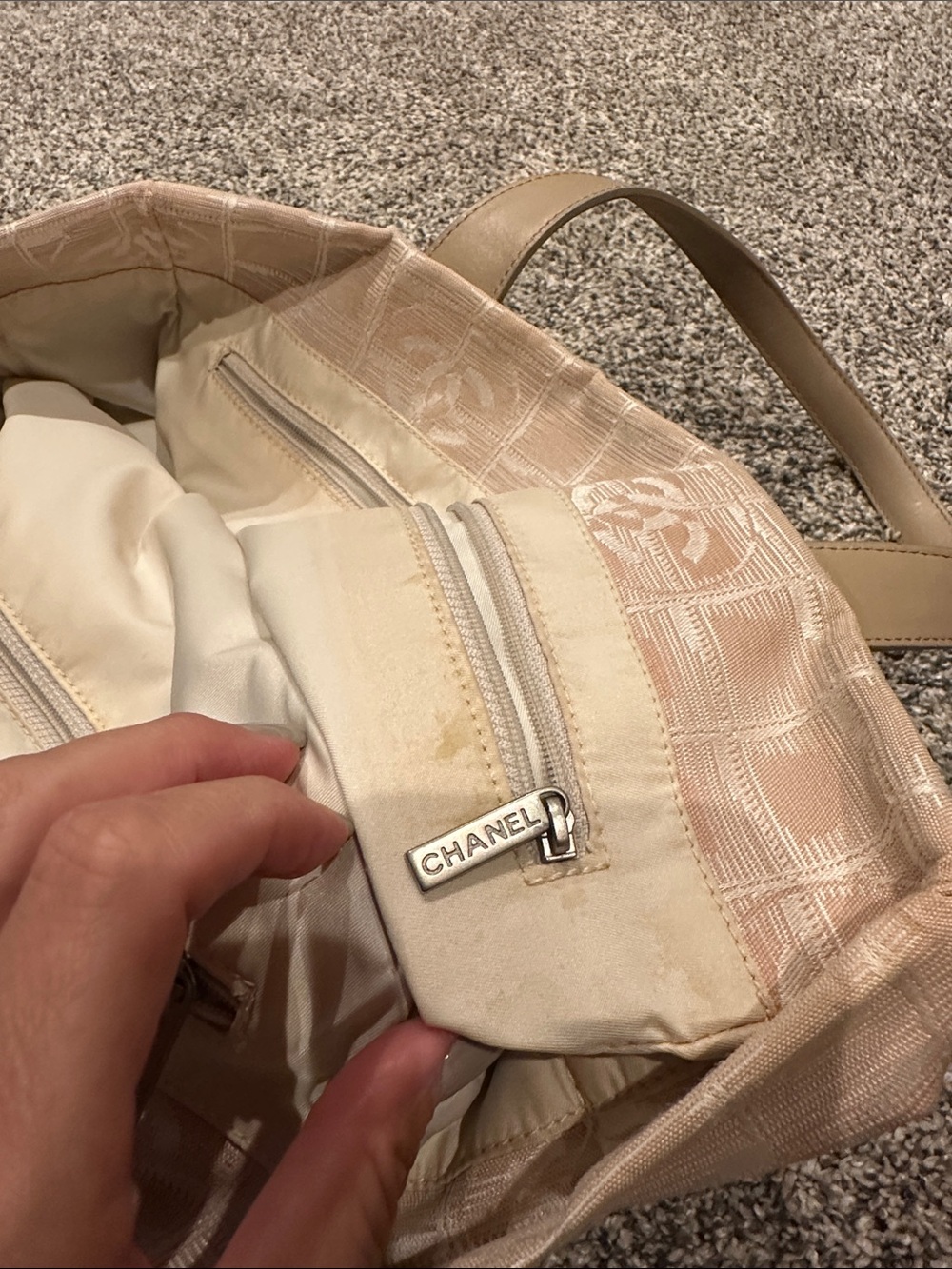 CHANEL Pink Logo Jacquard Tote with Neutral Leather Handles - Picture 8 of 9